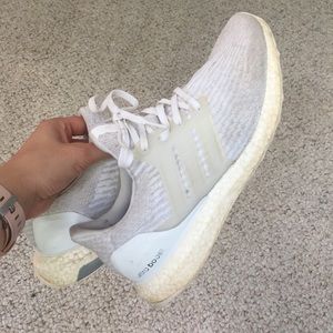 Size 9 White Women's Ultra Boost